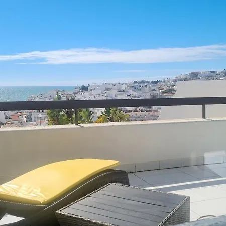 Lovers 26 * Albufeira